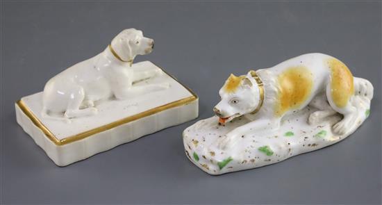 Two Rockingham porcelain figures of a recumbent pointer and a mastiff, c.1830, L. 9.5cm and 12.3cm